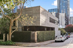 Truly Tremendous 4BR Tivoli Rd South Yarra
